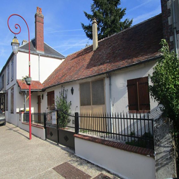 Offres de vente Maison La Loupe 28240